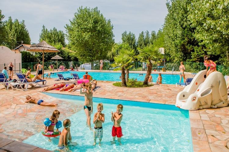 Camper en bord de mer : où le faire dans le Pays basque ?